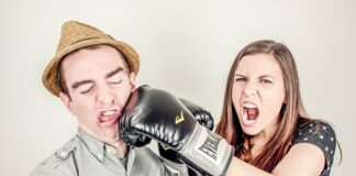 Gdzie kopic rękawice MMA?