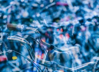 Jak trzymać kierownice baranek?