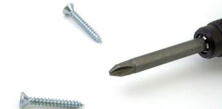 Czy da się odkręcić hamulec w rolkach?